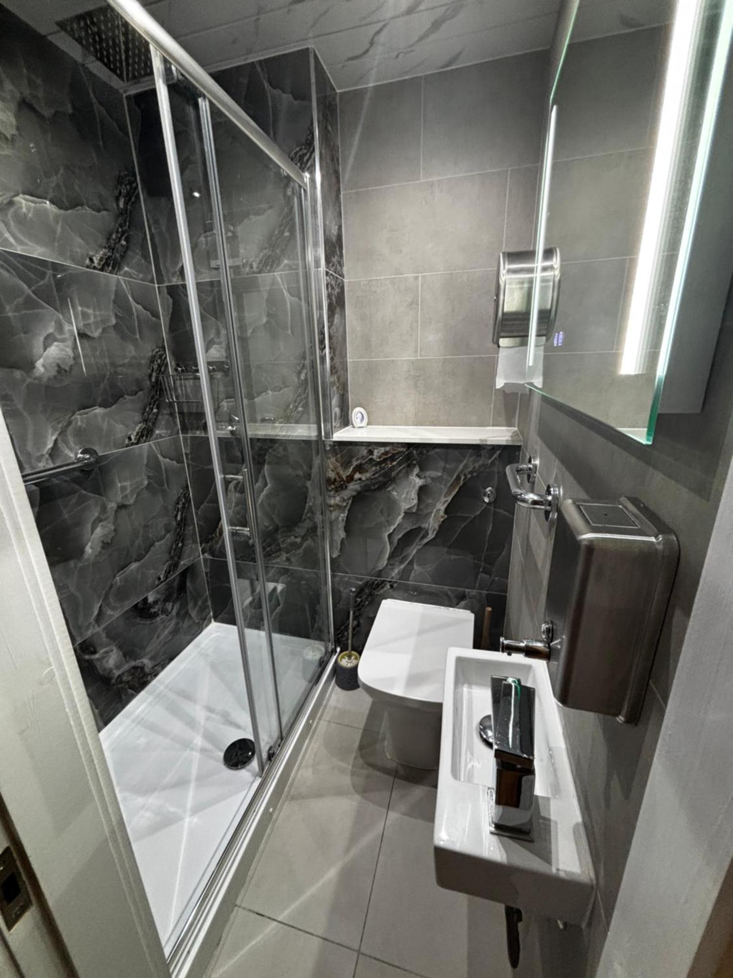 Hendham House Hotell Manchester Exteriör bild